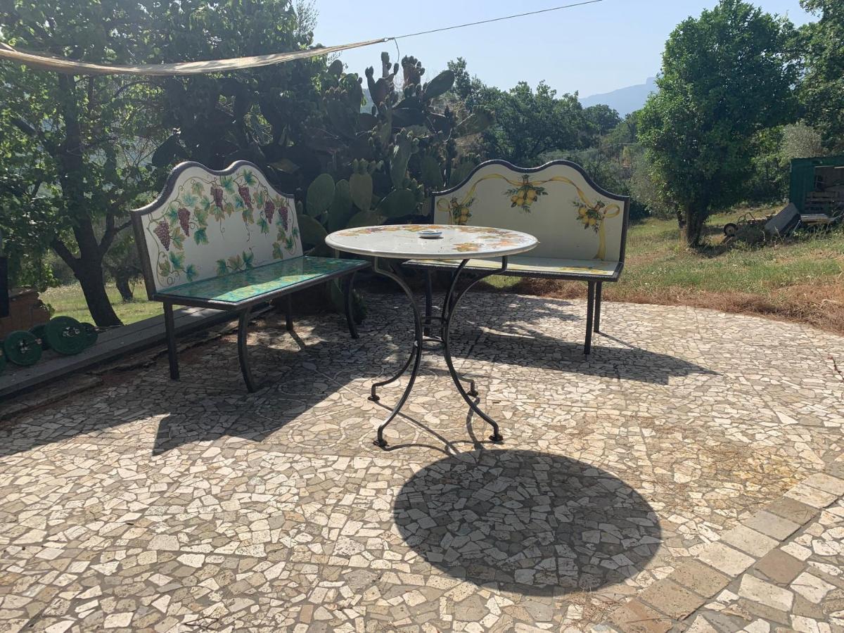Agriturismo B&B Il Rifugio Di Nino Contursi Bagian luar foto