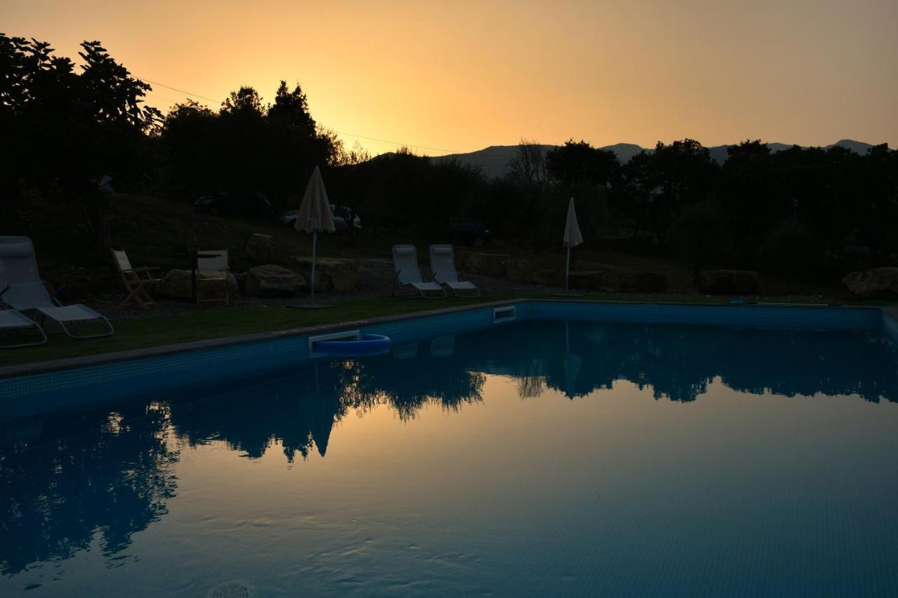Agriturismo B&B Il Rifugio Di Nino Contursi Bagian luar foto