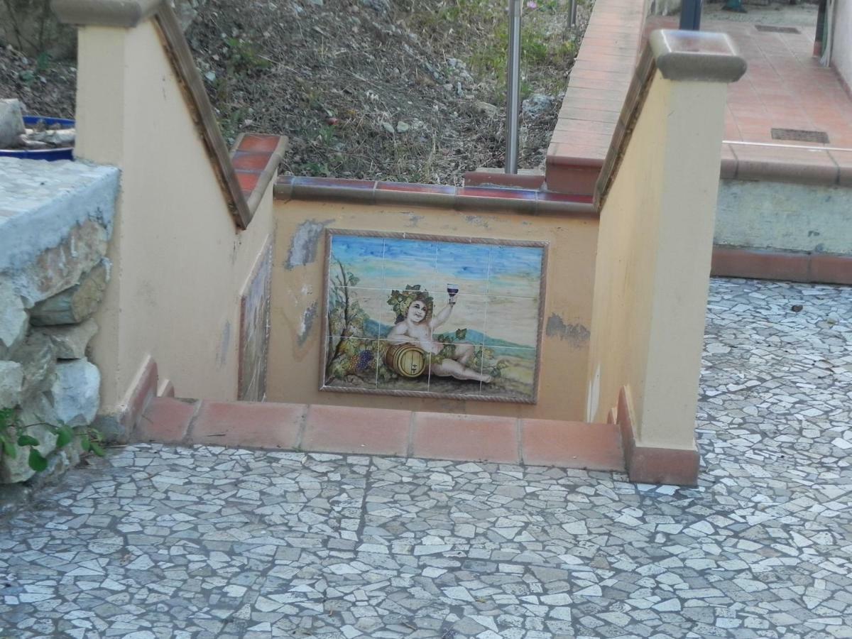 Agriturismo B&B Il Rifugio Di Nino Contursi Bagian luar foto