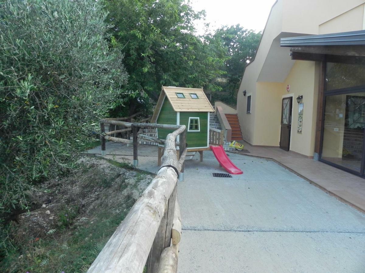 Agriturismo B&B Il Rifugio Di Nino Contursi Bagian luar foto