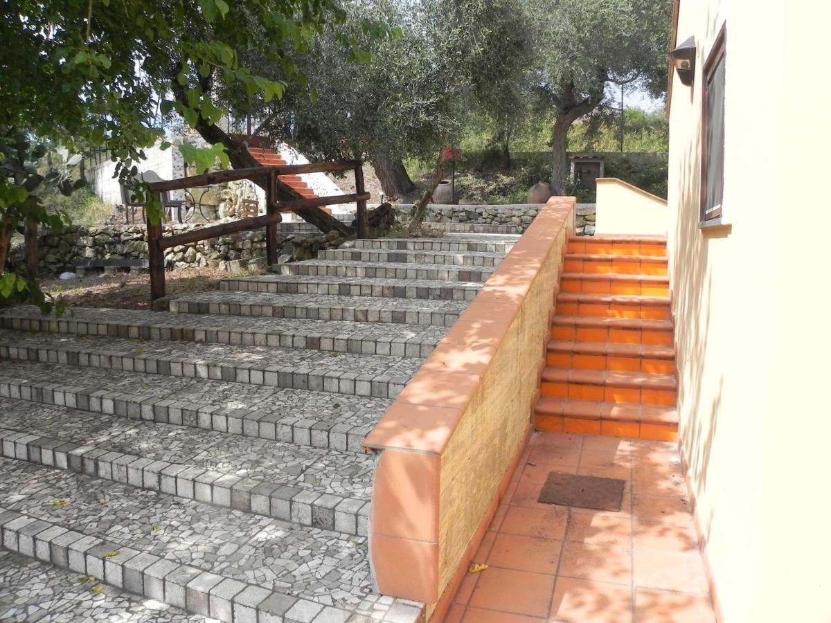 Agriturismo B&B Il Rifugio Di Nino Contursi Bagian luar foto